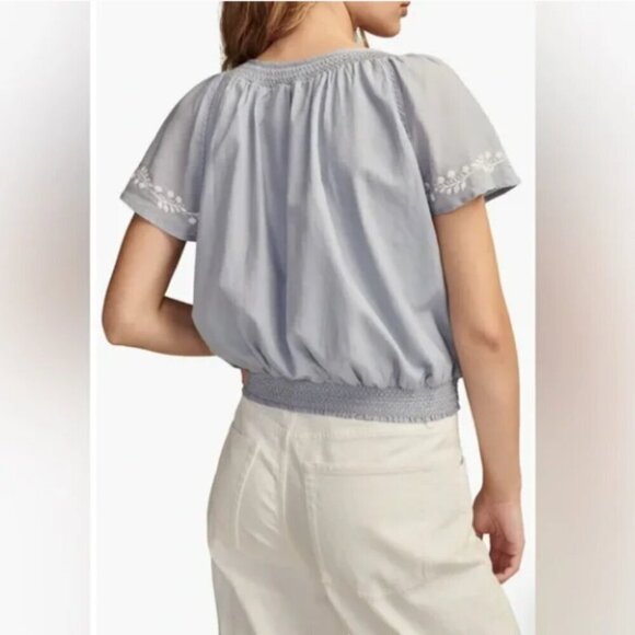 NEW Lucky Brand Womens S Embroidered Flutter-Sl Brunnera Blue Key hole Blouse - Picture 3 of 9